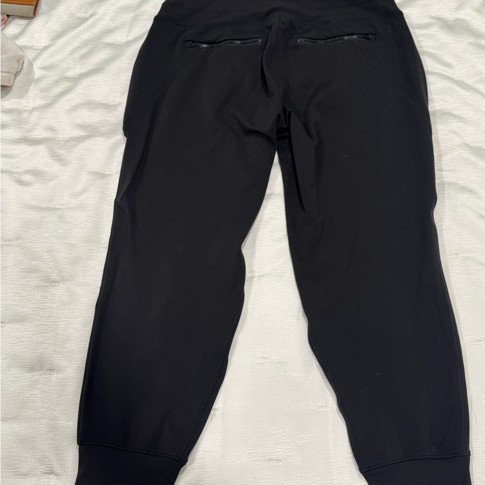 Athleta Black Activewear Pants - Picture 5 of 5